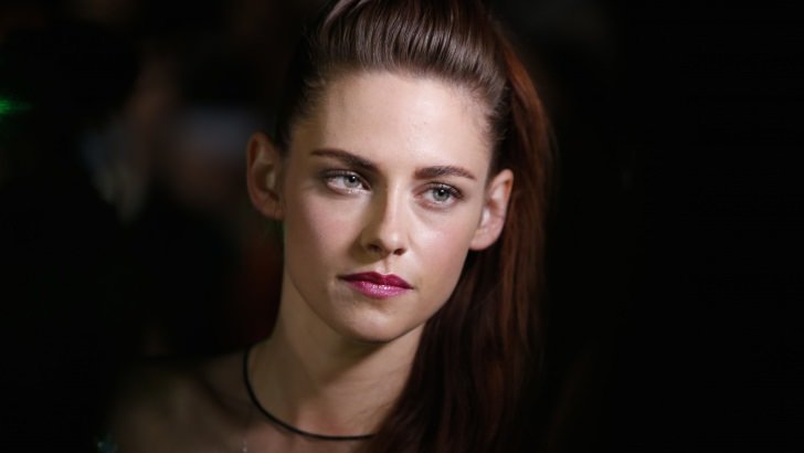 5 Stunning Facts About Kristen Stewart Height And Style 2 Kristen Stewart's height is perfectly balanced for Hollywood